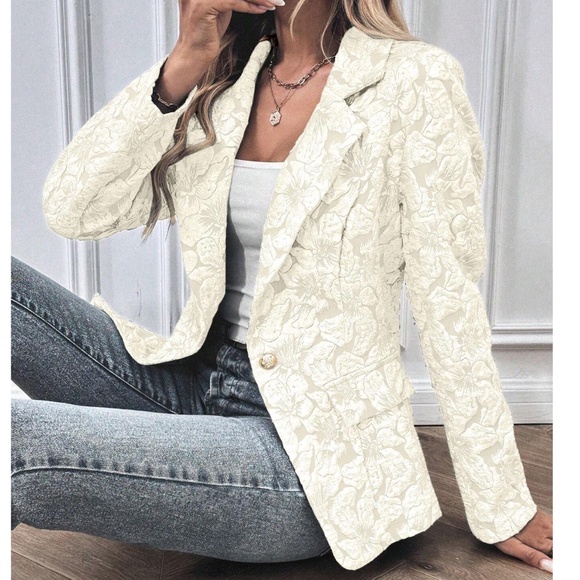 Classic Floral Textured Button Minimalist Blazer - Picture 1 of 10